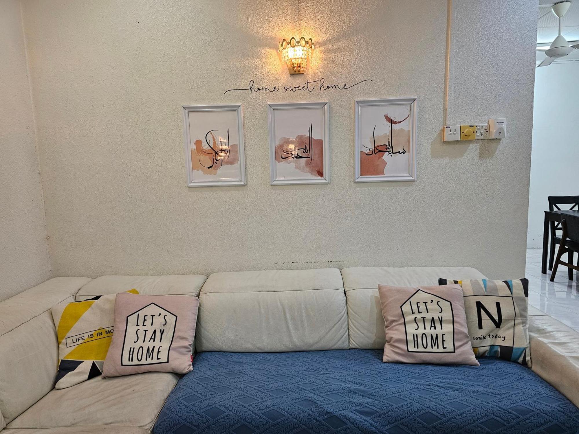 Ruhani Homestay 3 Kb - 4 Bedroom Fully Airconditioned With Wifi & Netflix Кота-Бару Екстер'єр фото
